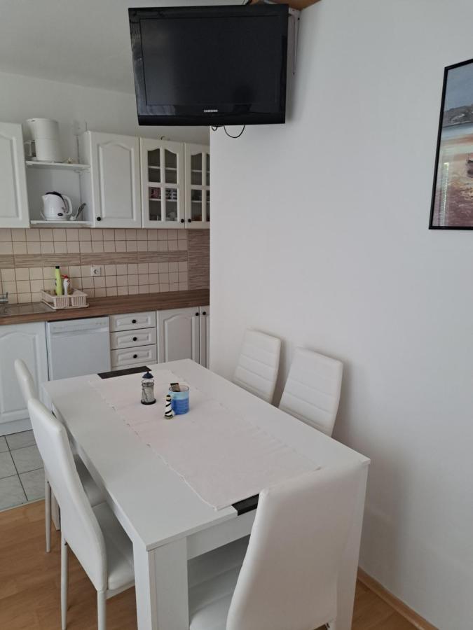 Apartmani Postonjski 普利拉卡 外观 照片